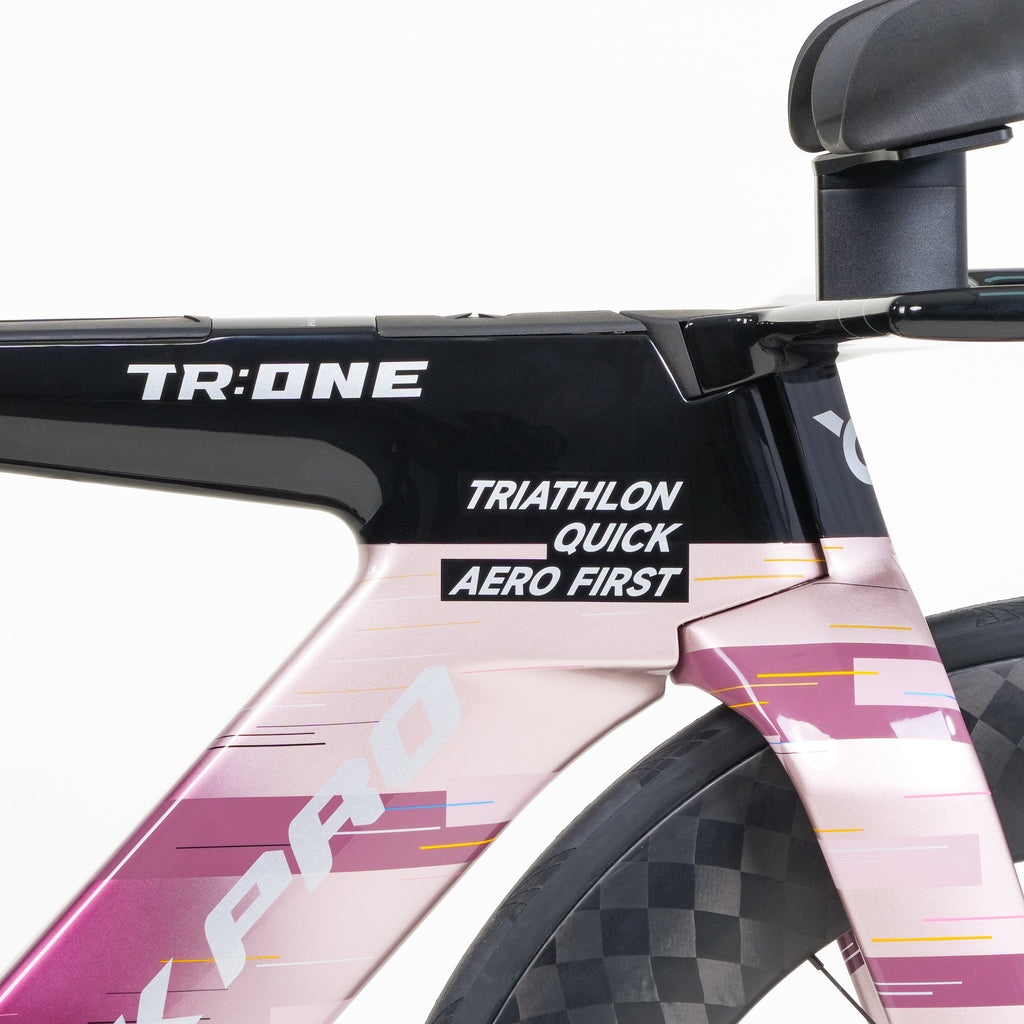 Integrated Hydration & Onboard Storage