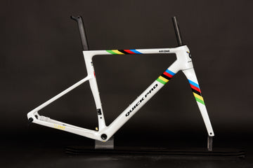 AR:ONE UCI CUSTOM COLOR