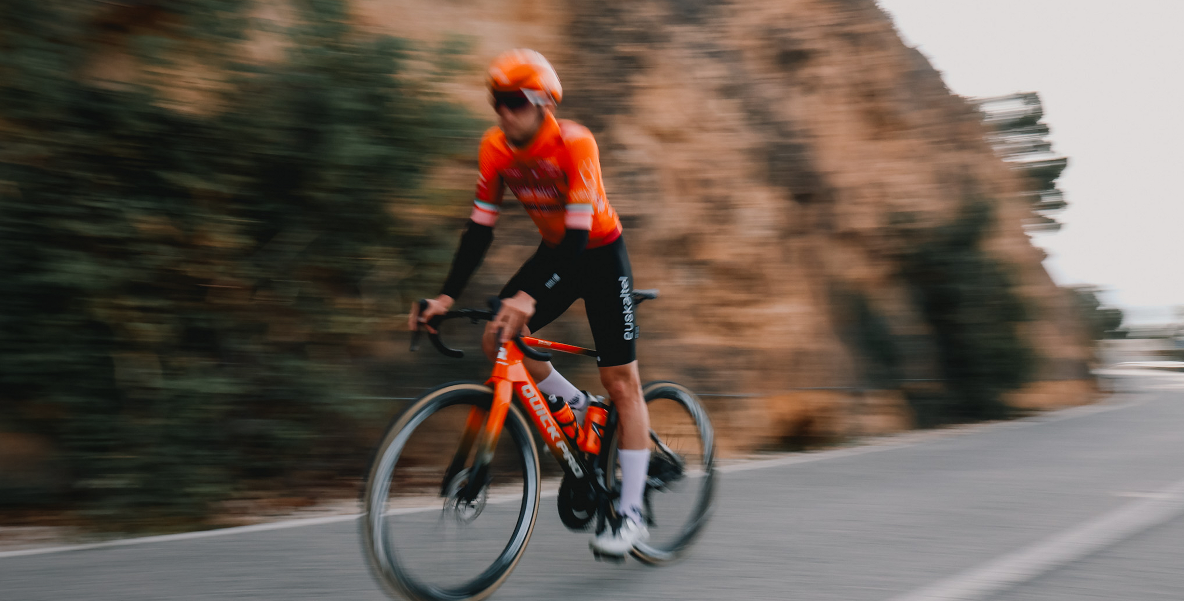 slider image slider_item_f8GV6M